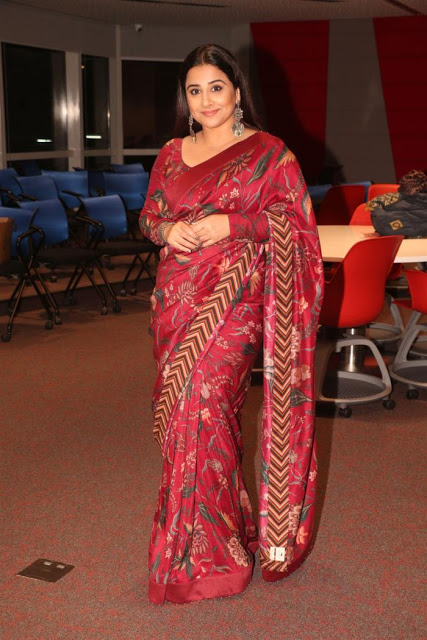 Hot Actress Vidya Balan In Dark Red Saree ITCH Summit 490